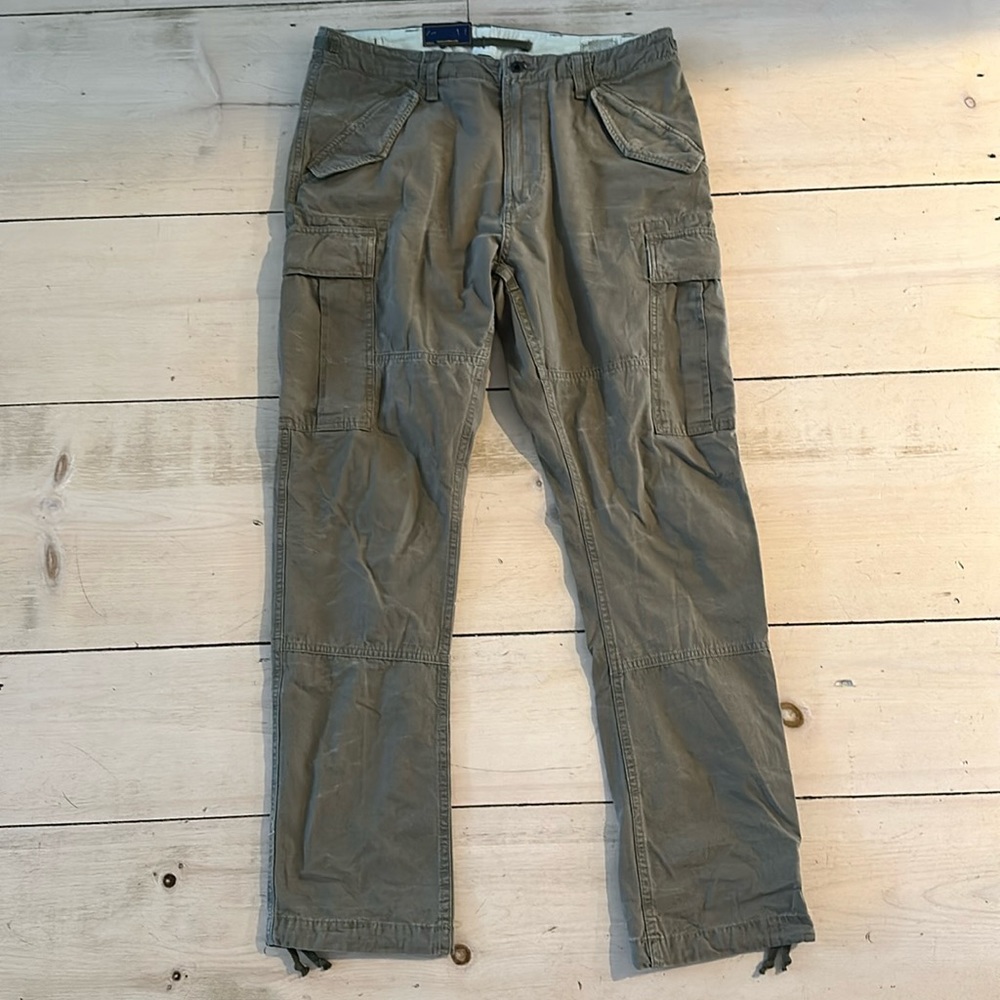 Polo Ralph Lauren men’s canvas cargo pants. New with tags. Size 32/32